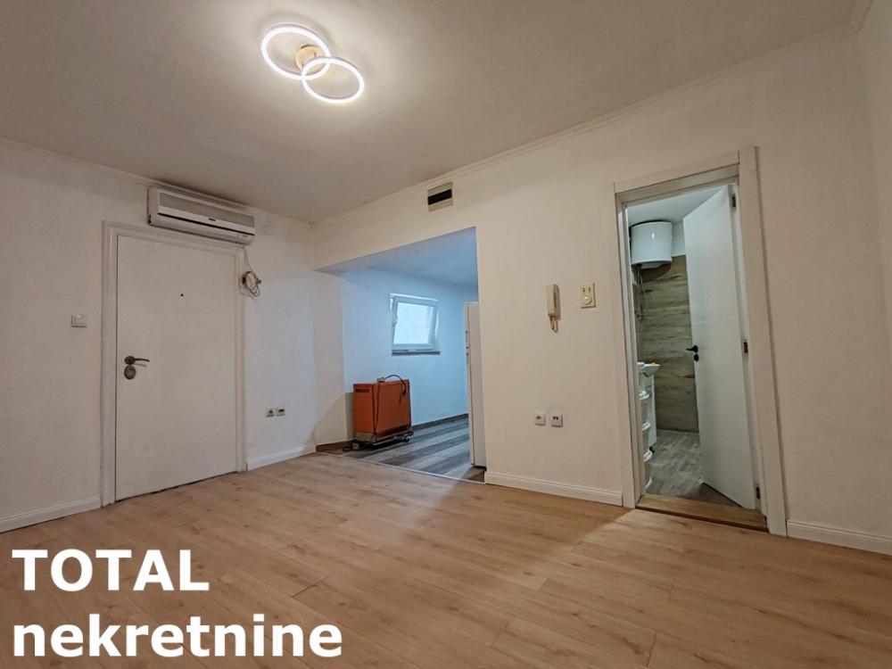 Slika 1 - Stan,NOVI SAD,CENTAR,kv: 26.00, € 63500, ID: 1102079