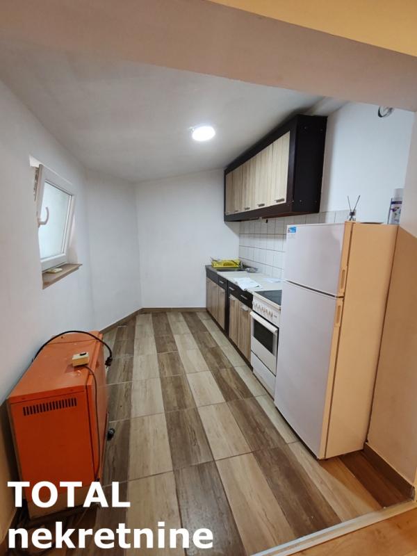 Slika 9 - Stan,NOVI SAD,CENTAR,kv: 26.00, € 63500, ID: 1102079