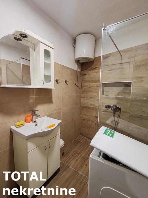 Slika 10 - Stan,NOVI SAD,CENTAR,kv: 26.00, € 63500, ID: 1102079