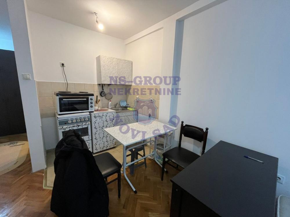 Slika 3 - Garsonjera, 23m2 Nova Detelinara