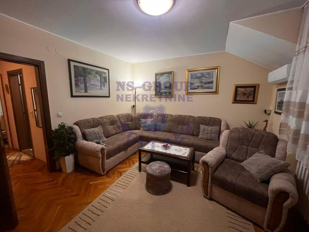 Slika 1 - Četvorosoban, 87m2, Novo naselje Novi Sad