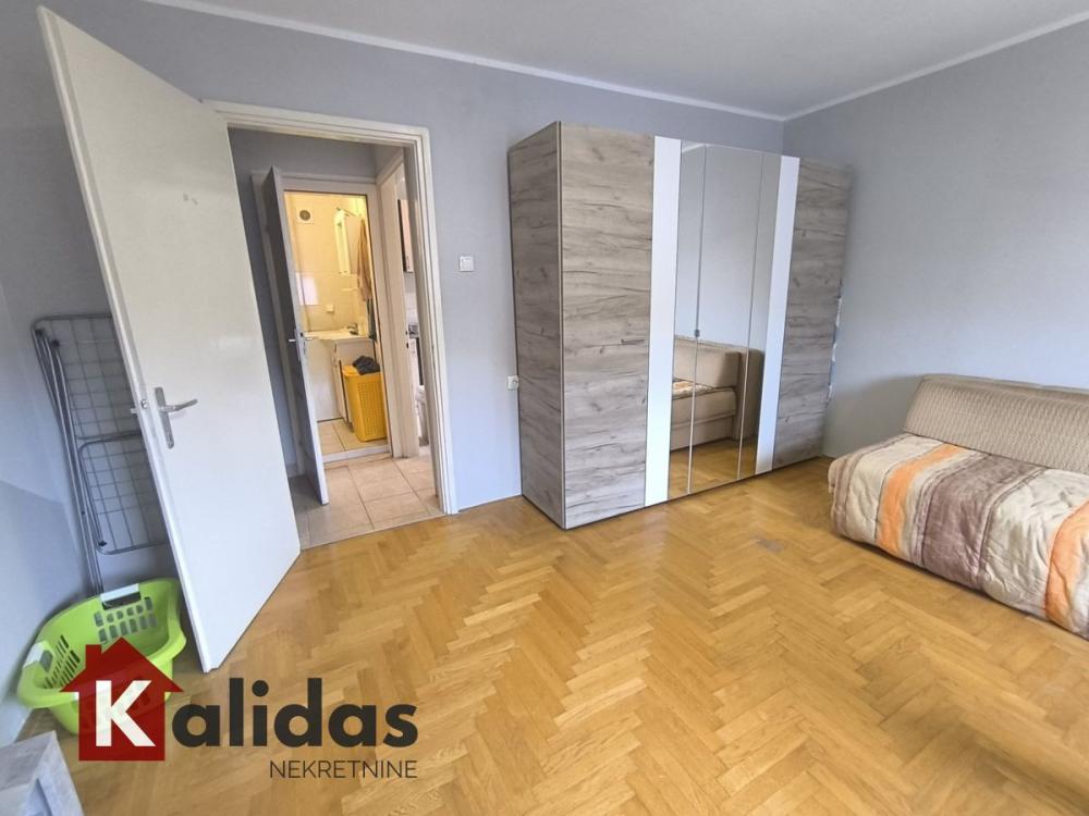Slika 1 - Stan,NOVI SAD,ADAMOVIĆEVO NASELJE,kv: 31, € 87500, ID: 1008474