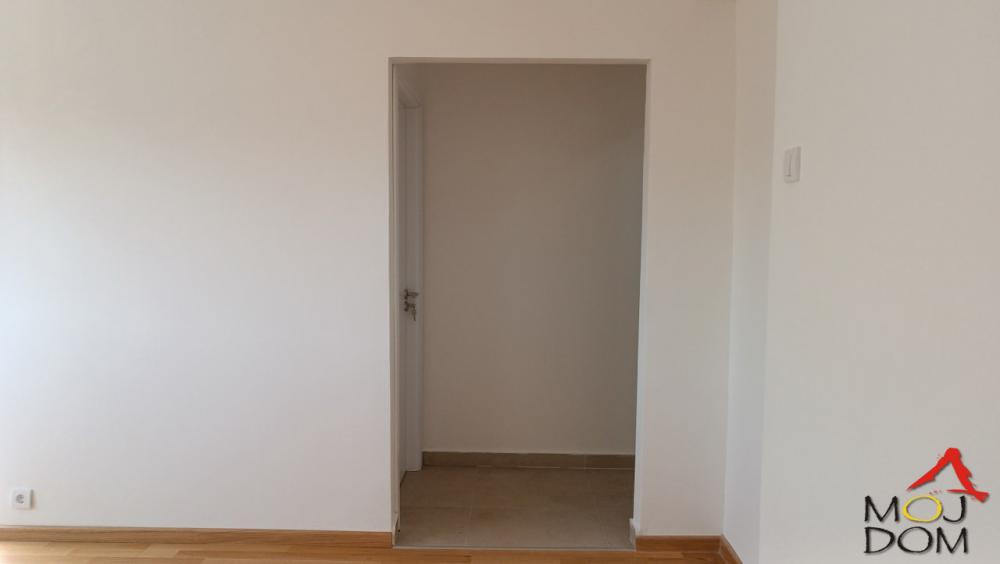 Slika 4 - Stan,NOVI SAD,SAJAM,kv: 54, € 159700, ID: 1031688