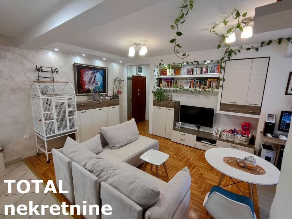 Slika 3 - Stan,NOVI SAD,GRBAVICA,kv: 42.00, € 150000, ID: 1102008