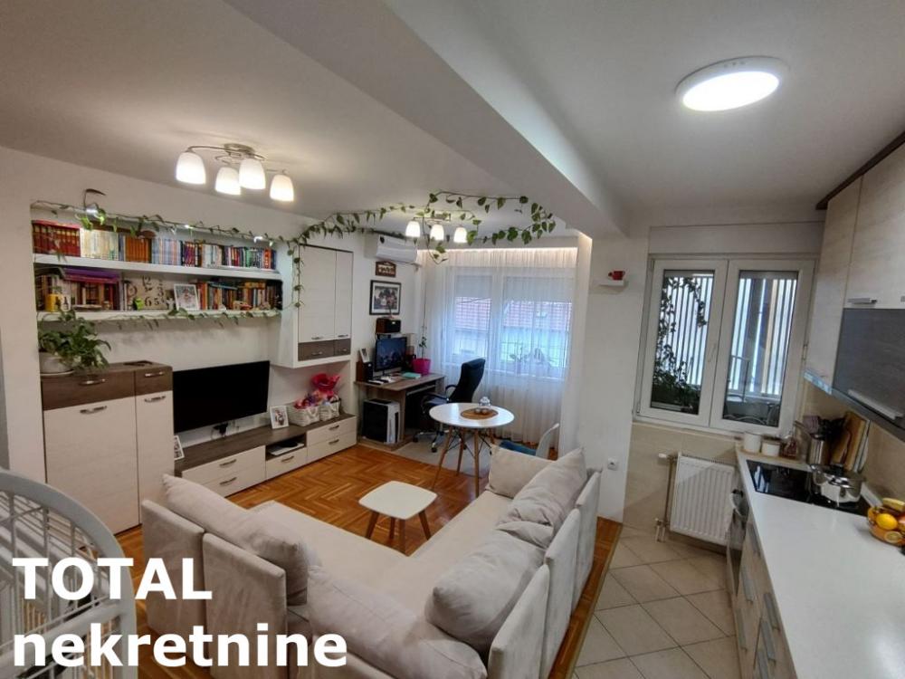 Slika 1 - Stan,NOVI SAD,GRBAVICA,kv: 42.00, € 150000, ID: 1102008