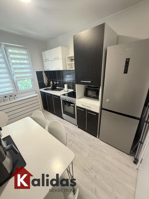 Slika 6 - Stan,NOVI SAD,SAJAM,kv: 55, € 153470, ID: 1007922