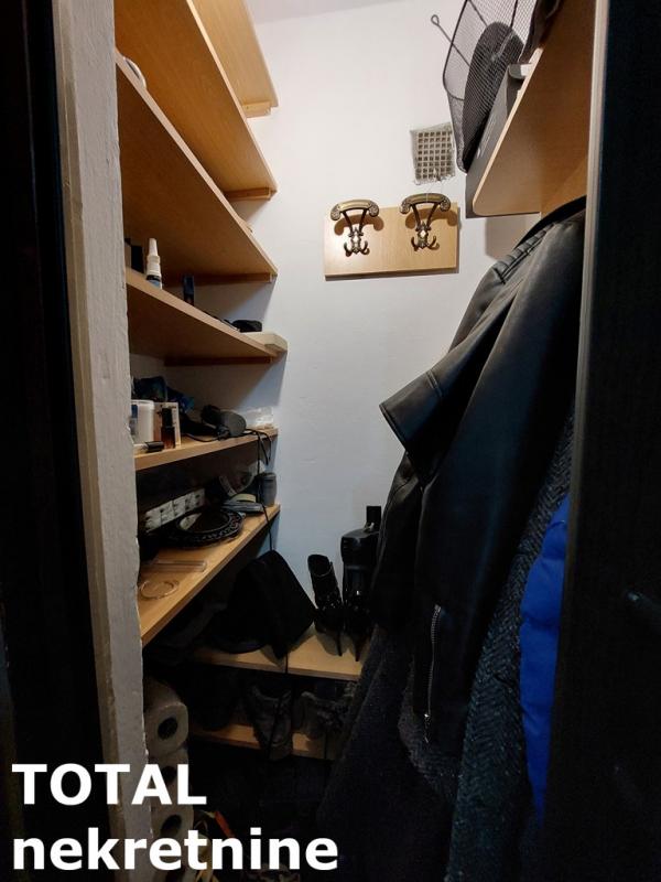 Slika 9 - Stan,NOVI SAD,BULEVAR,kv: 56.00, € 150000, ID: 1102107