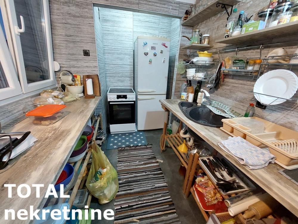 Slika 6 - Stan,NOVI SAD,BULEVAR,kv: 56.00, € 150000, ID: 1102107