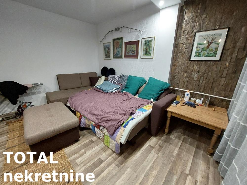 Slika 4 - Stan,NOVI SAD,BULEVAR,kv: 56.00, € 150000, ID: 1102107