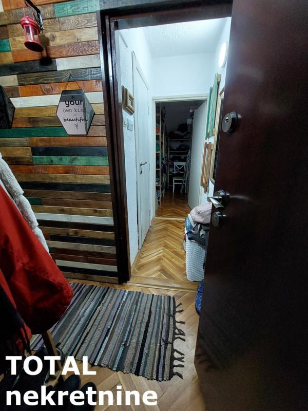 Slika 8 - Stan,NOVI SAD,BULEVAR,kv: 56.00, € 150000, ID: 1102107