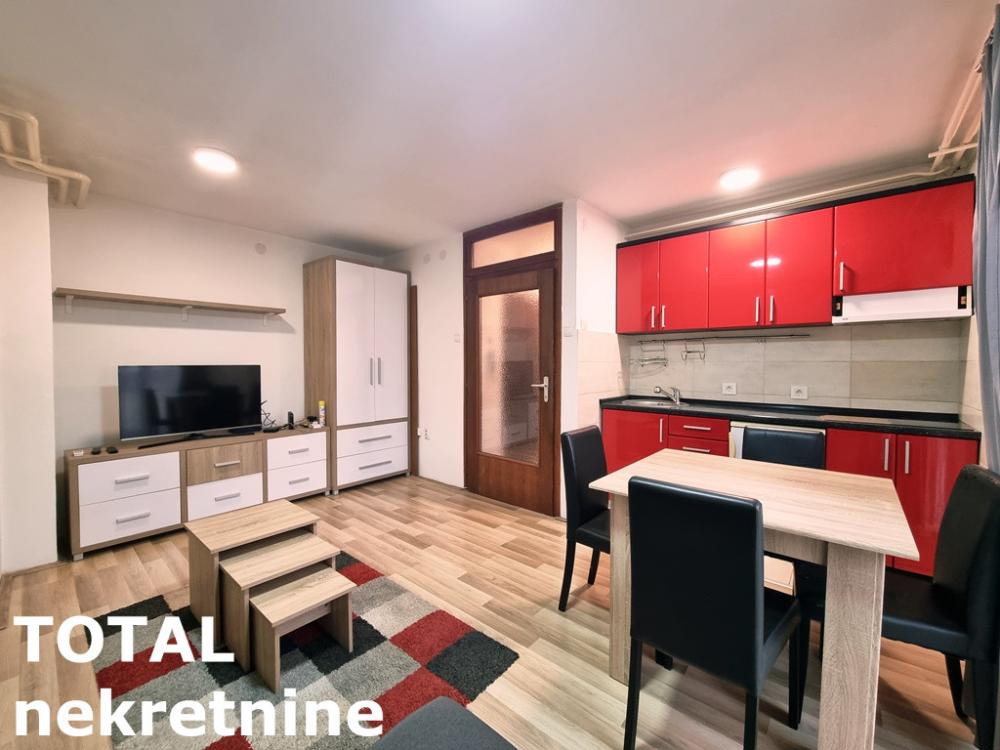 Slika 3 - Stan,NOVI SAD,SATELIT,kv: 25.00, € 72000, ID: 1101858