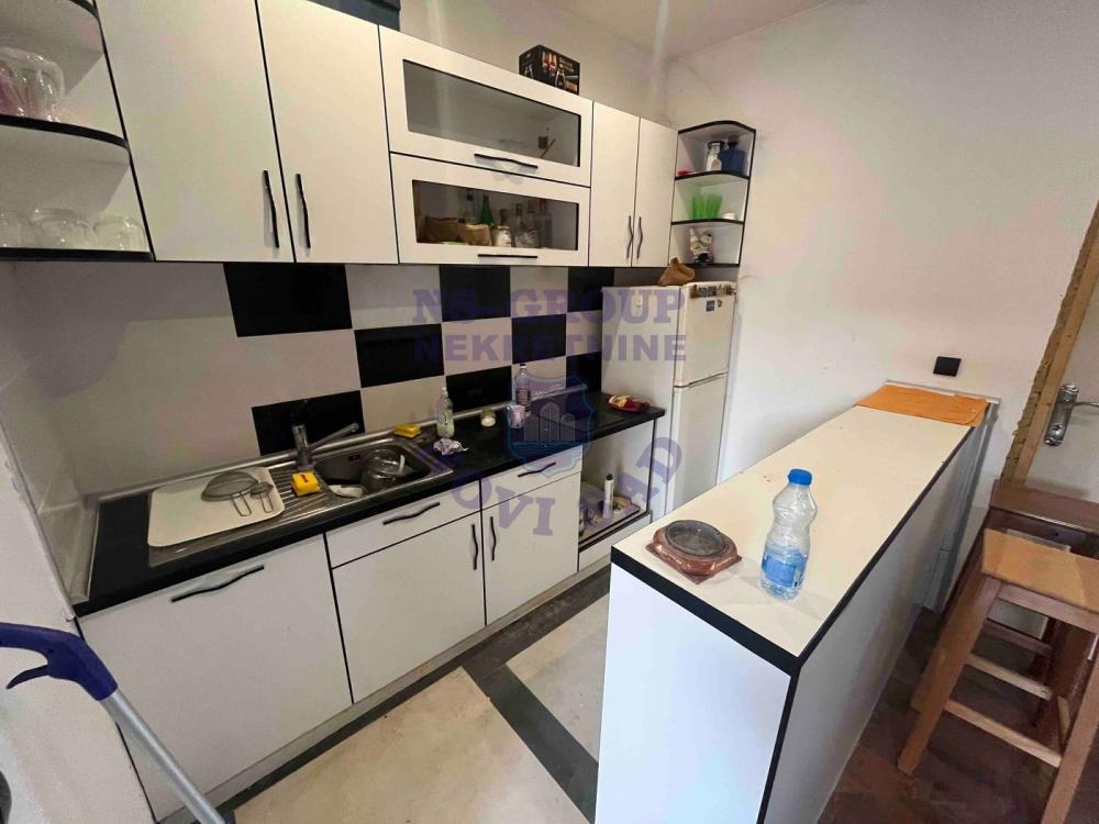 Slika 3 - Odličan jednoiposoban stan na Somborskoj rampi