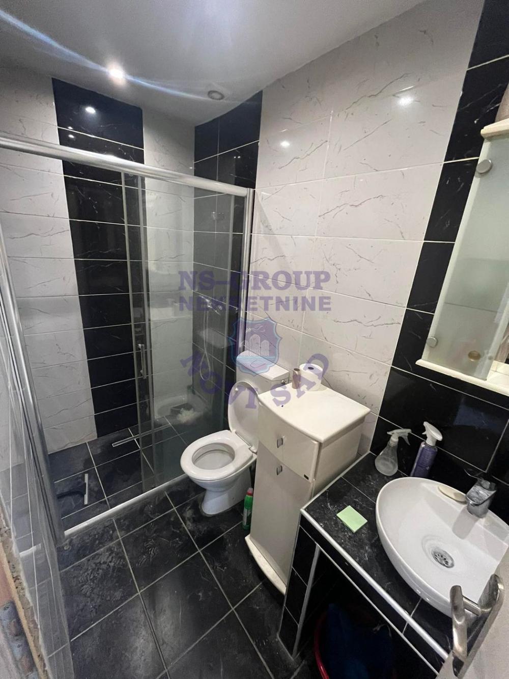 Glavna slika -Odličan jednoiposoban stan na Somborskoj rampi