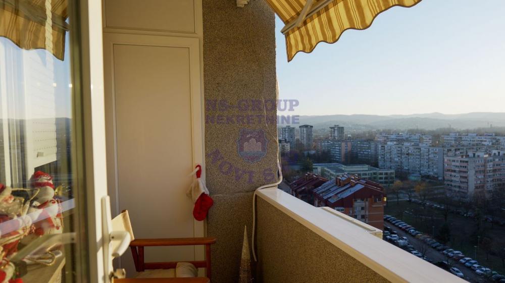 Slika 1 - Kompletno namješten i renoviran četvorosoban stan na Limanu 2 