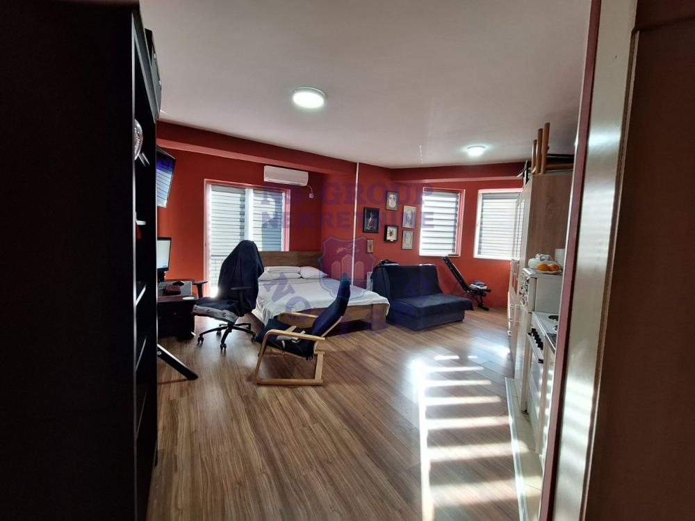 Slika 9 - Jednoiposoban stan na Telepu