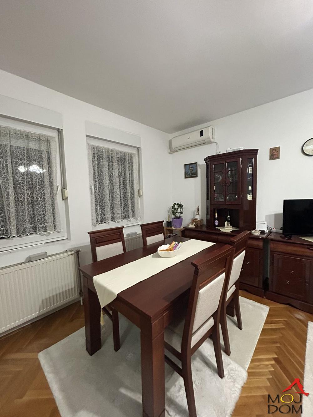 Slika 3 - Stan,NOVI SAD,DETELINARA,kv: 45, € 129780, ID: 1031700