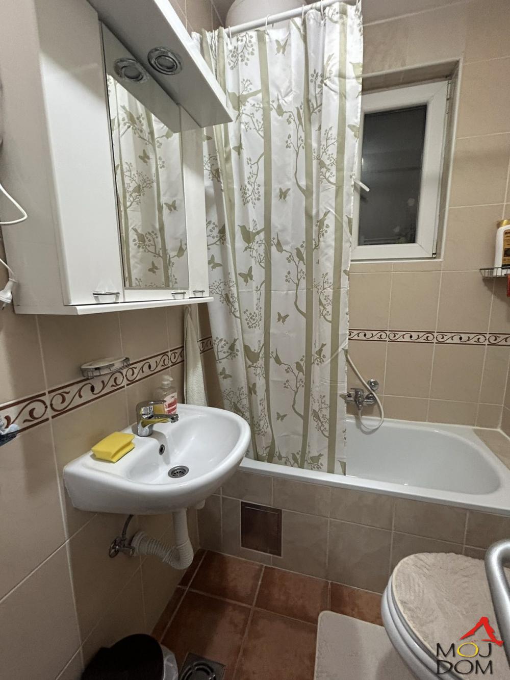 Slika 6 - Stan,NOVI SAD,DETELINARA,kv: 45, € 129780, ID: 1031700