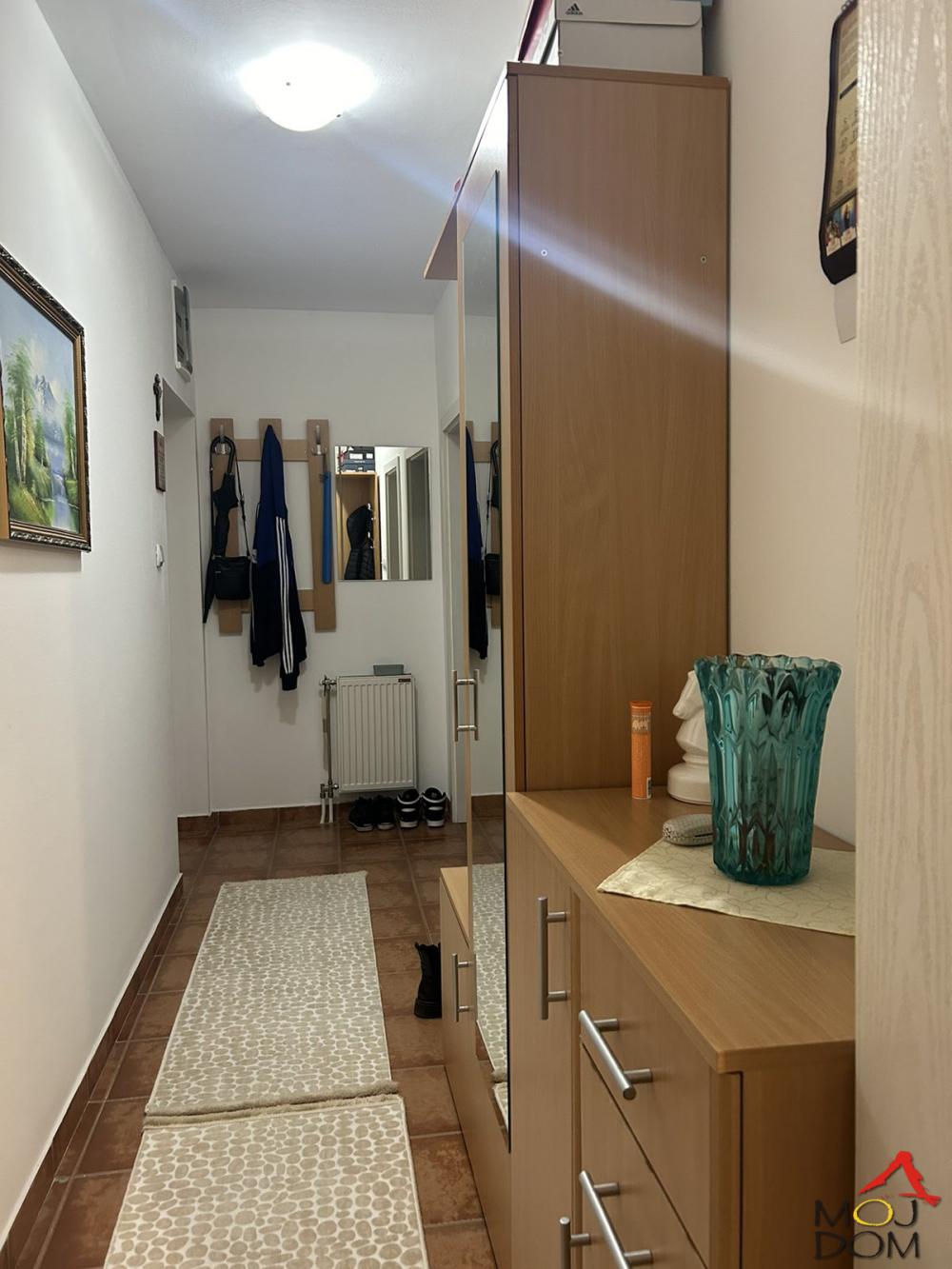 Slika 1 - Stan,NOVI SAD,DETELINARA,kv: 45, € 129780, ID: 1031700