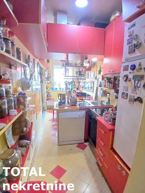 Slika 8 - Stan,NOVI SAD,PODBARA,kv: 48.00, € 136000, ID: 1102102