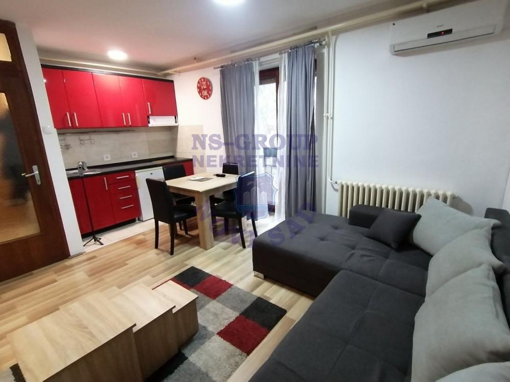 Slika 1 - Š:562230 Garsonjera na Satelitu!