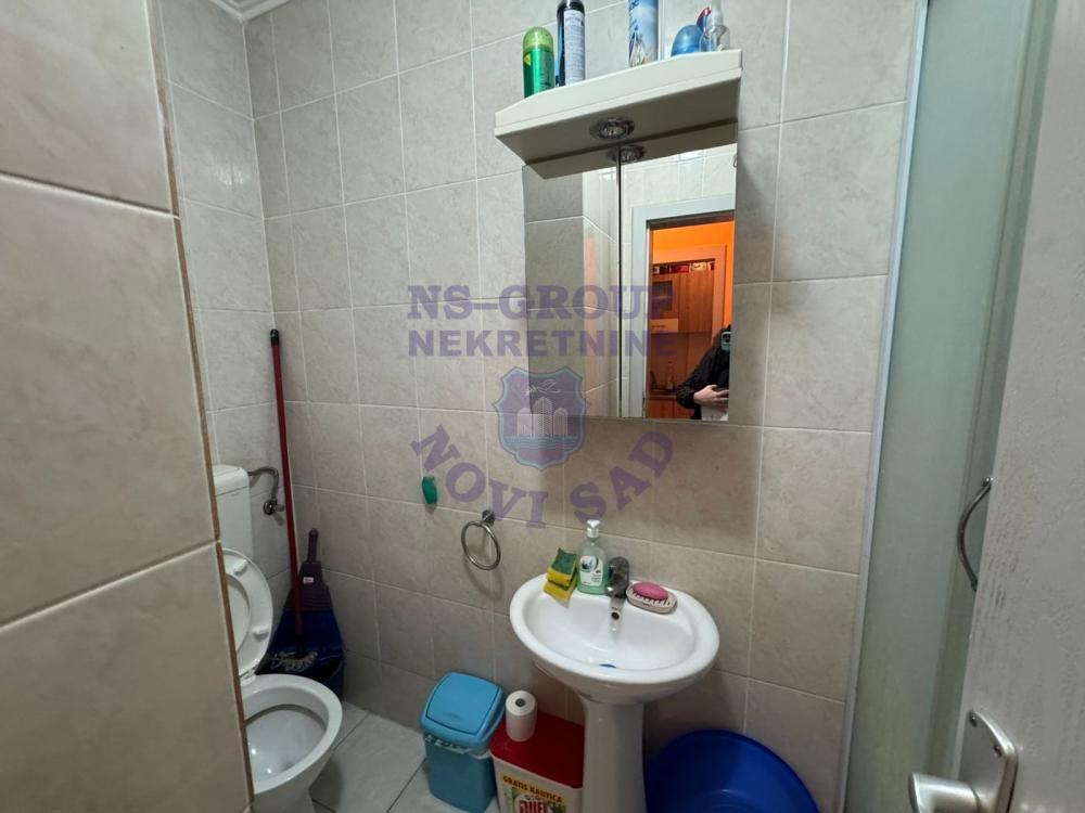 Slika 2 - Š:562228 Garsonjera na Somborskom bulevaru!