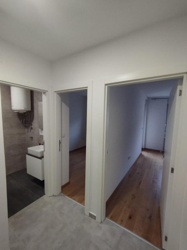 Slika 8 - Stan,NOVI SAD,TELEP,kv: 38.00, € 118000, ID: 1059058