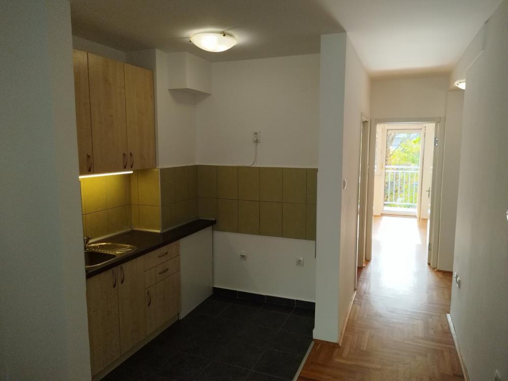 Slika 6 - Stan,NOVI SAD,PODBARA,kv: 41.00, € 123600, ID: 1058914