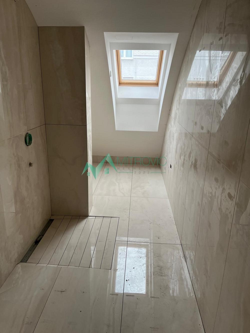 Slika 11 - Lux četvoroiposoban penthouse na Grbavici - izuzetna ponuda 