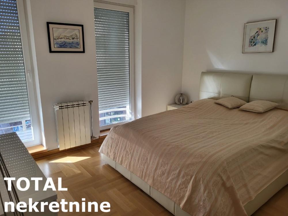 Slika 10 - Stan,NOVI SAD,CENTAR,kv: 104.00, € 380000, ID: 1100009