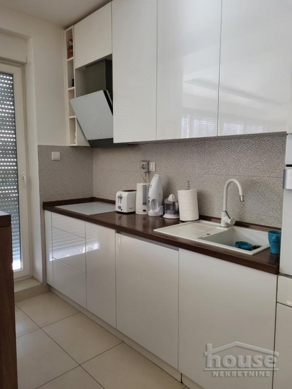 Slika 6 - Stan,NOVI SAD,CENTAR,kv: 104.00, € 380000, ID: 1063161