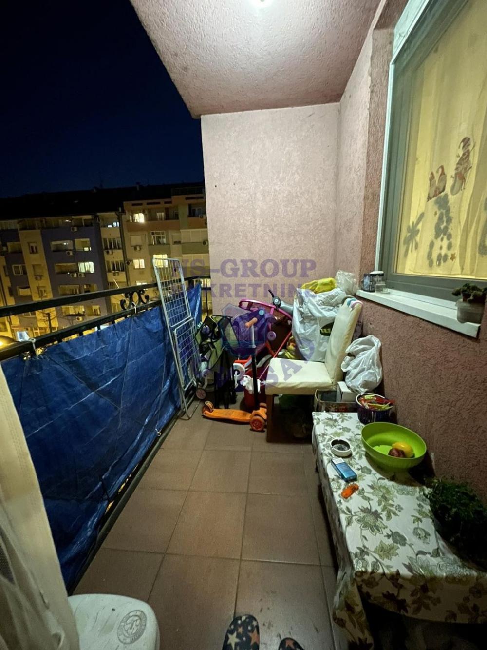 Slika 4 - Dvosoban, 47m2, Nova Detelinara Novi Sad, sa terasom, ima lift