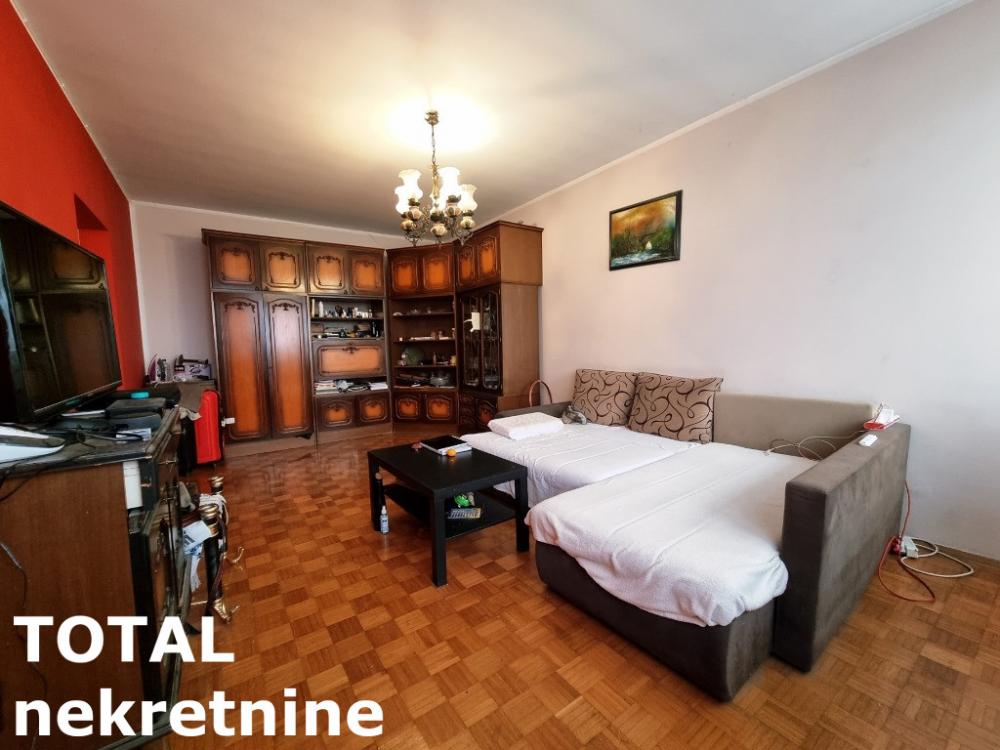 Slika 6 - Stan,NOVI SAD,ZELEZNICKA STANICA,kv: 59.00, € 120000, ID: 1102115