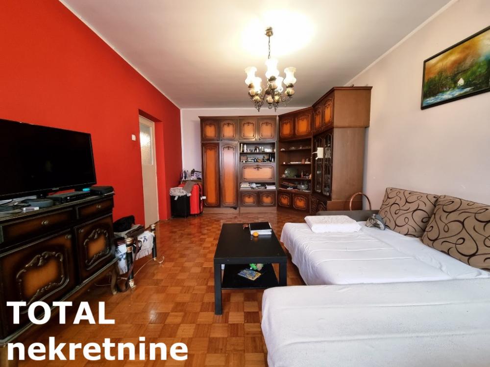 Slika 5 - Stan,NOVI SAD,ZELEZNICKA STANICA,kv: 59.00, € 120000, ID: 1102115