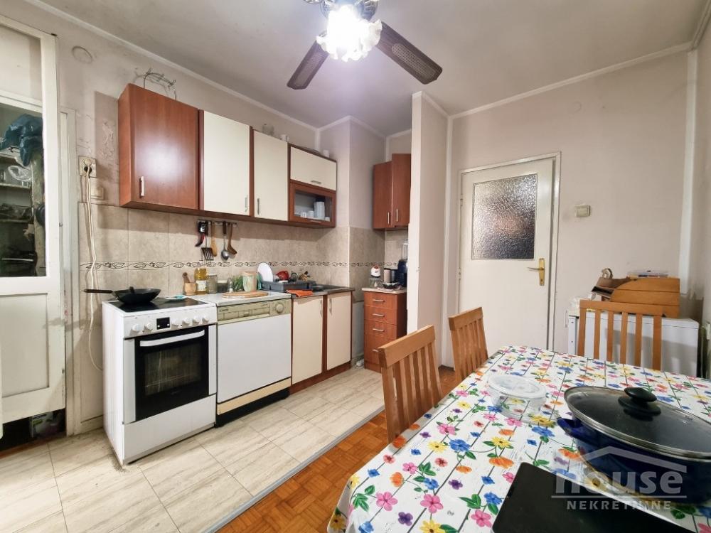 Slika 10 - Stan,NOVI SAD,ZELEZNICKA STANICA,kv: 59.00, € 120000, ID: 1065267