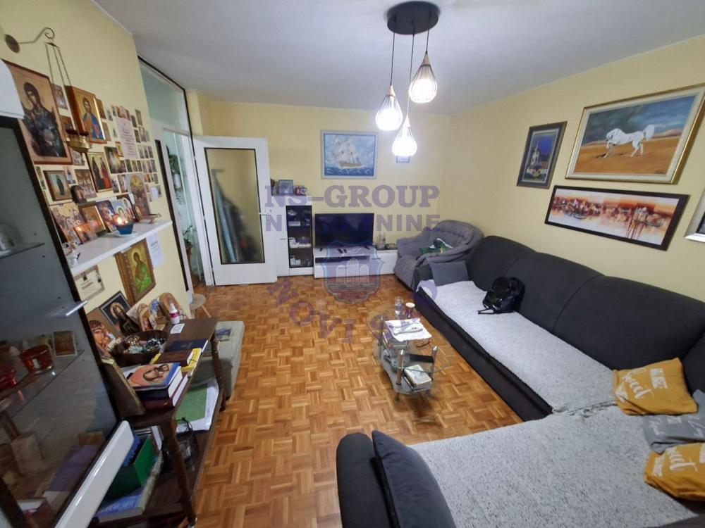 Slika 1 - Cetvorosoban stan u Petrovaradinu