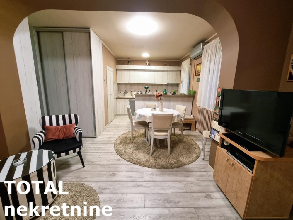 Slika 1 - Stan,NOVI SAD,NOVO NASELJE - ŠARENGRAD,kv: 52.00, € 120000, ID: 1102103