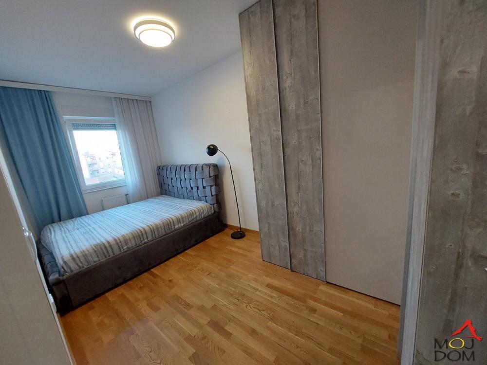 Slika 3 - Stan,NOVI SAD,ROTKVARIJA,kv: 56, € 175100, ID: 1029609