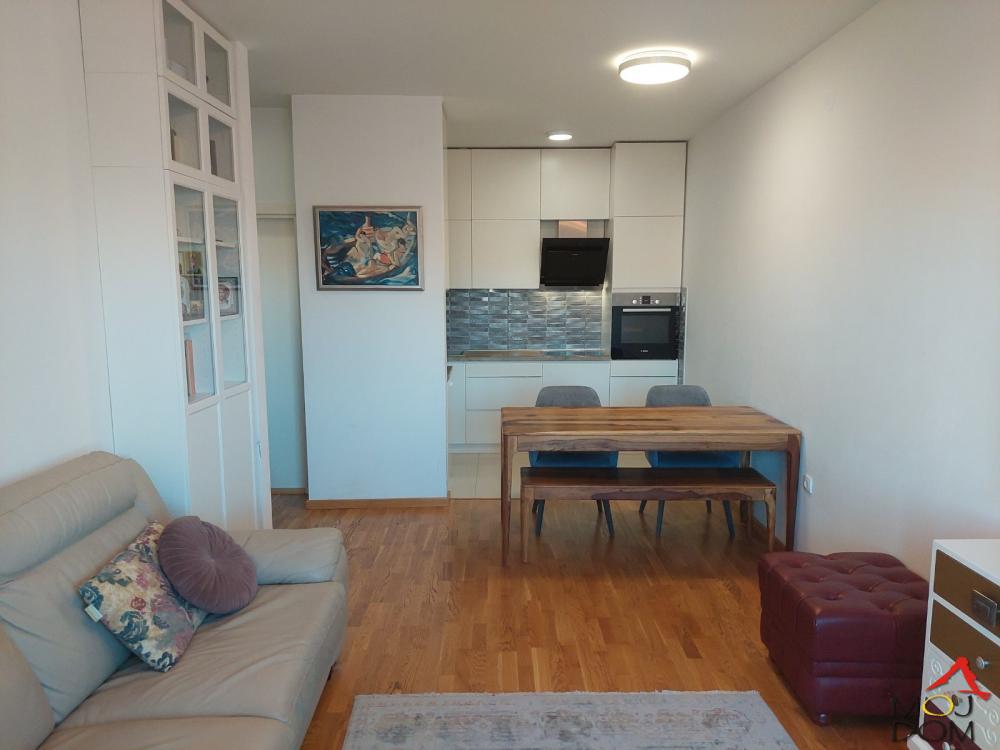Slika 1 - Stan,NOVI SAD,ROTKVARIJA,kv: 56, € 175100, ID: 1029609