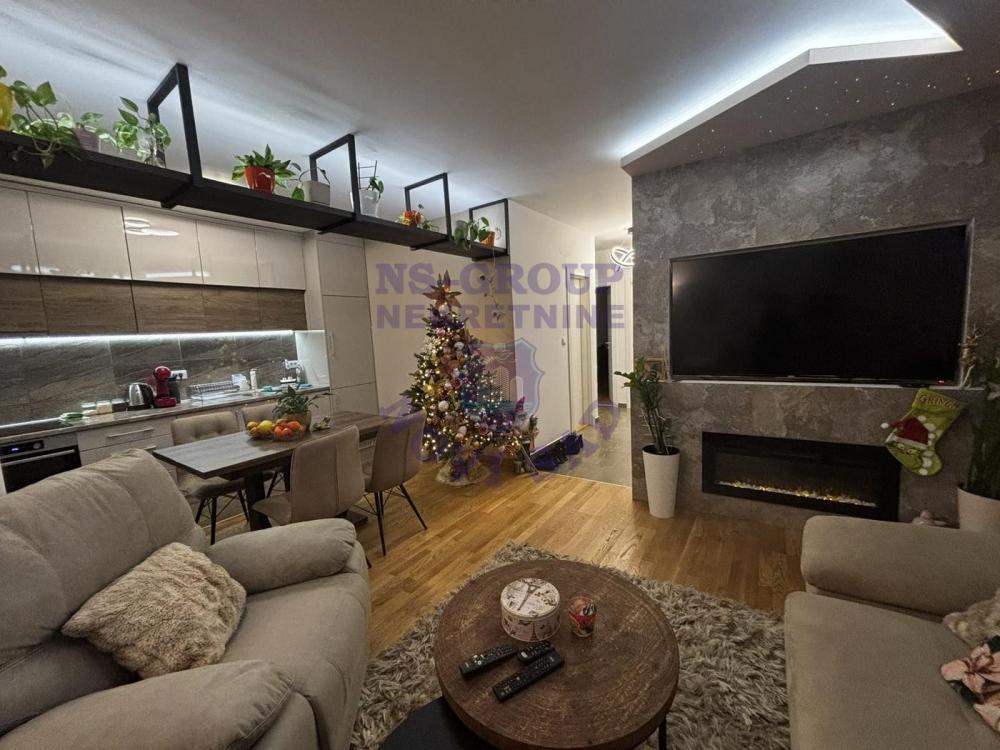 Glavna slika -Lux stan na Tatarskom brdu trosoban 58m2