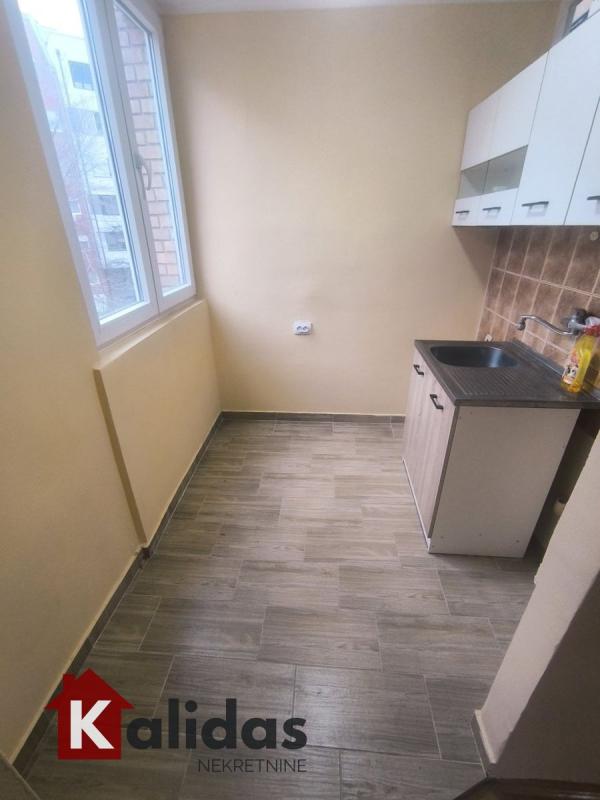 Slika 4 - Stan,NOVI SAD,SATELIT,kv: 43, € 97800, ID: 1008482