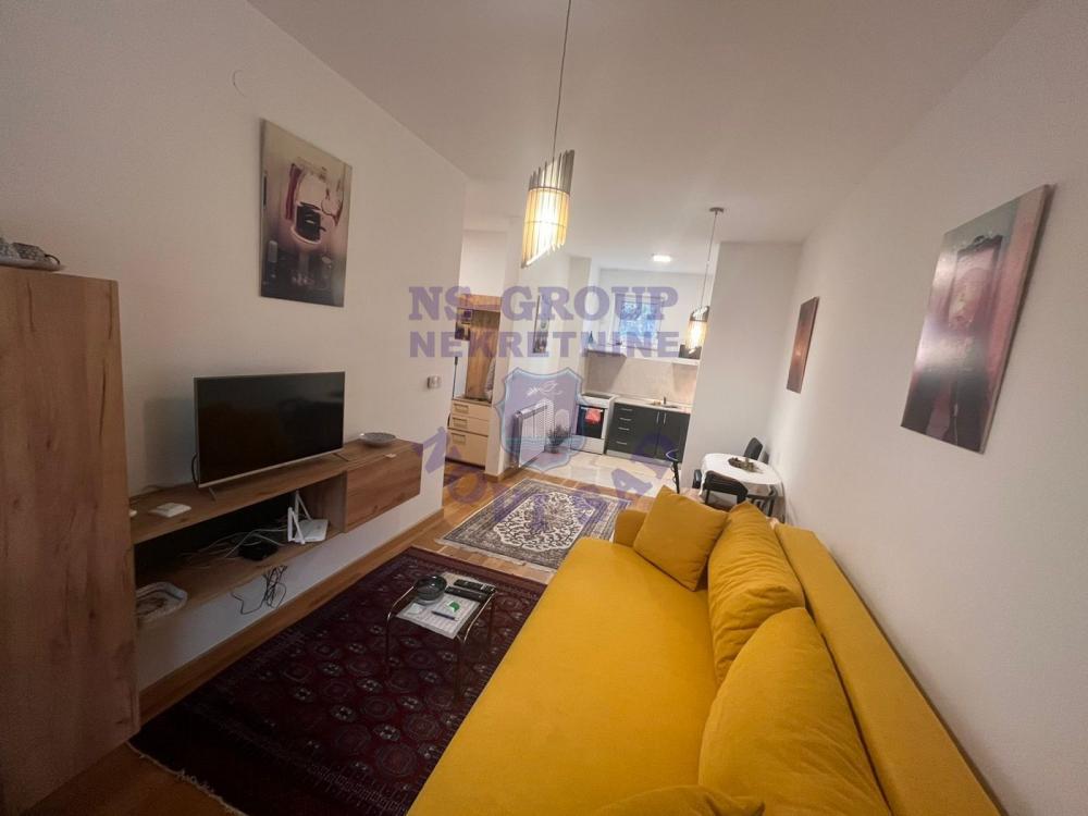 Slika 1 - Jednoiposoban, 35m2, Novi Sad centar Novi Sad