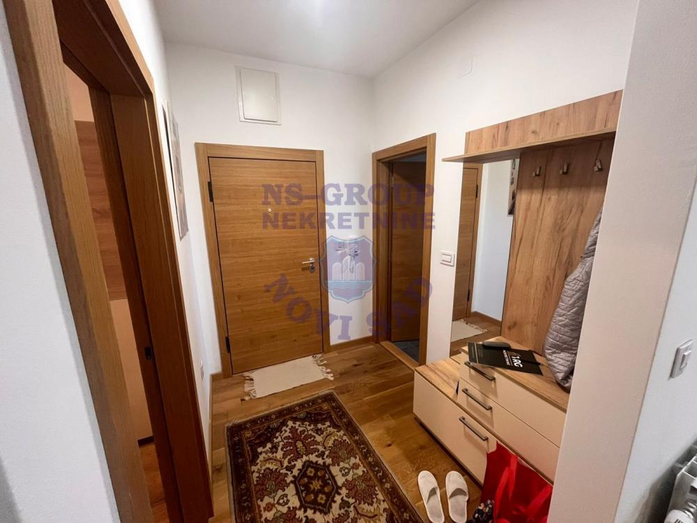 Slika 4 - Jednoiposoban, 35m2, Novi Sad centar Novi Sad