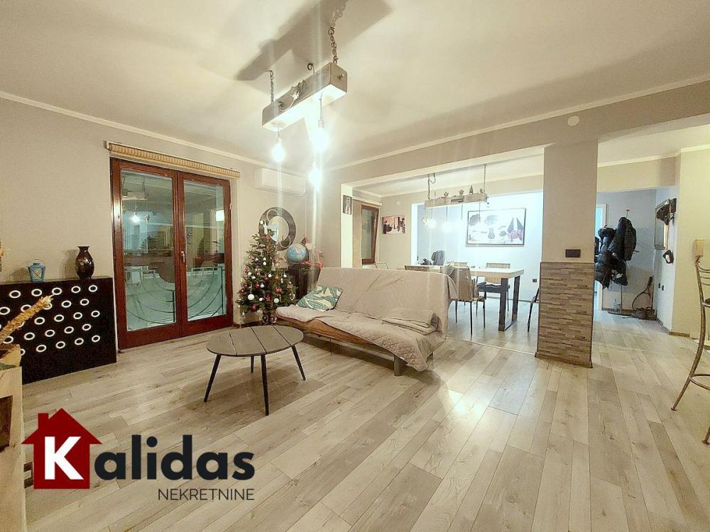 Glavna slika -Stan,NOVI SAD,CENTAR,kv: 102, € 236900, ID: 1008495