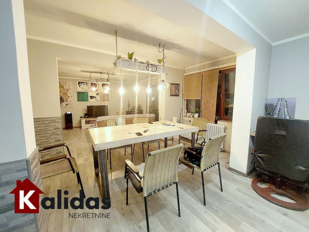 Slika 3 - Stan,NOVI SAD,CENTAR,kv: 102, € 236900, ID: 1008495