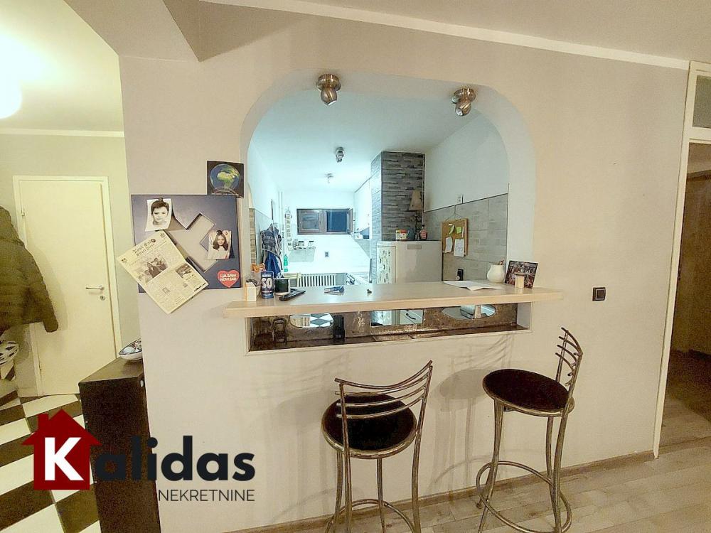 Slika 10 - Stan,NOVI SAD,CENTAR,kv: 102, € 236900, ID: 1008495