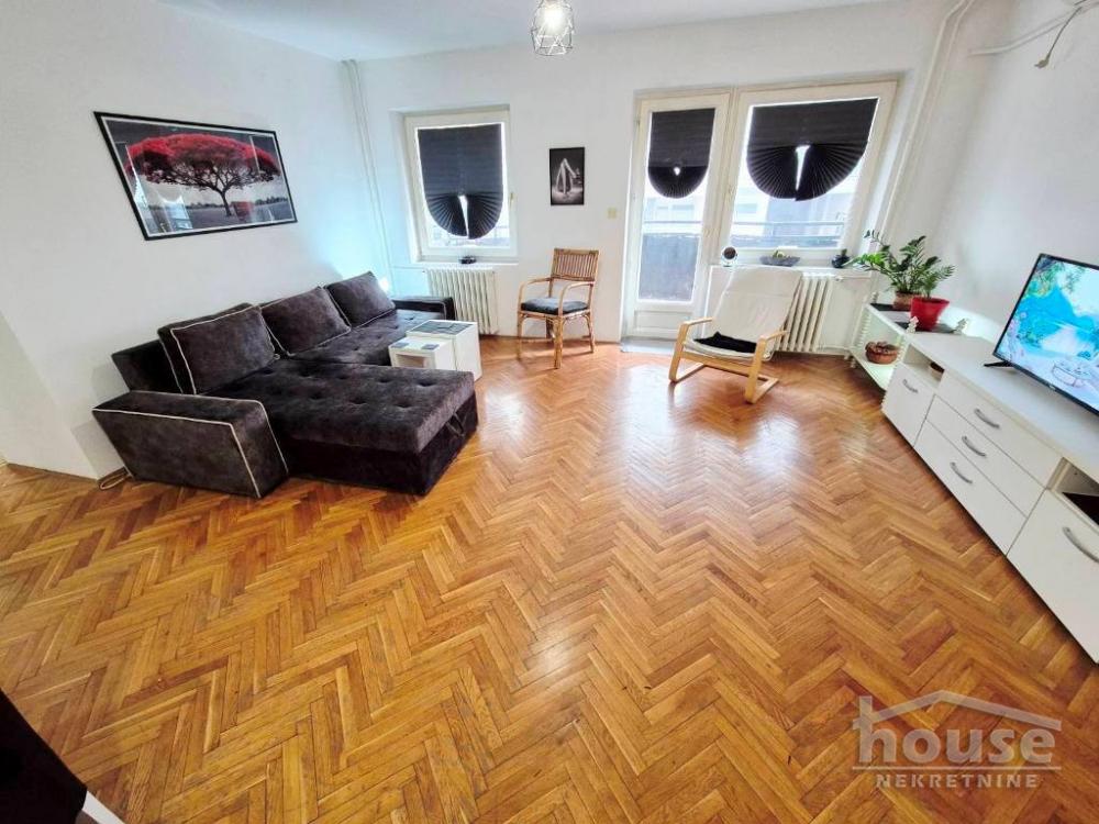 Slika 5 - Stan,NOVI SAD,BULEVAR,kv: 63.00, € 165000, ID: 1065272