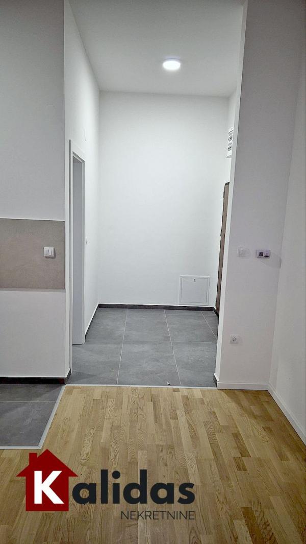 Slika 2 - Stan,NOVI SAD,GRBAVICA,kv: 31, € 118450, ID: 1008491