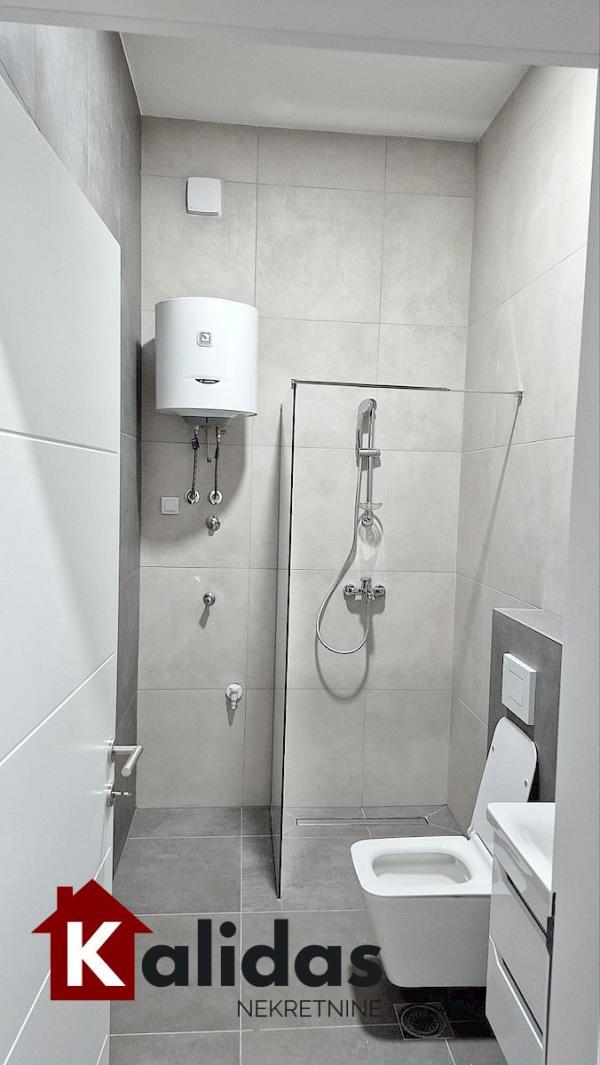 Slika 4 - Stan,NOVI SAD,GRBAVICA,kv: 31, € 118450, ID: 1008491