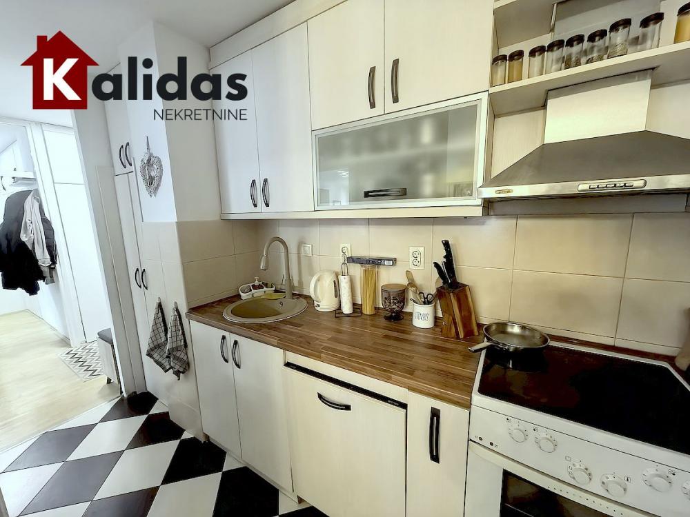 Slika 4 - Stan,NOVI SAD,LIMAN 2,kv: 70, € 257500, ID: 1008399