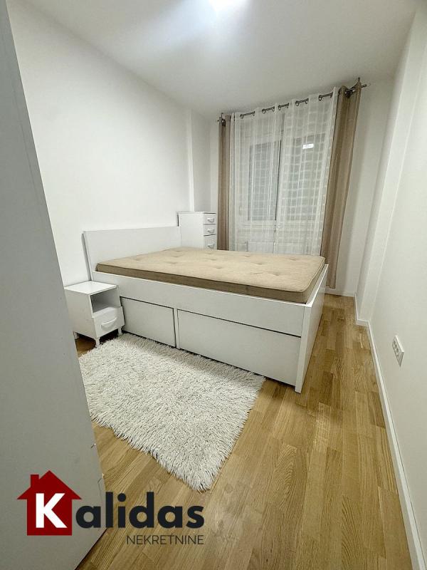 Slika 2 - Stan,NOVI SAD,PODBARA,kv: 36, € 129800, ID: 1008461